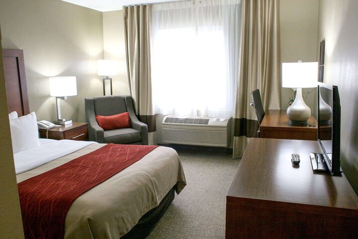 Room 33 of 39