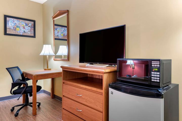 Room 34 of 60