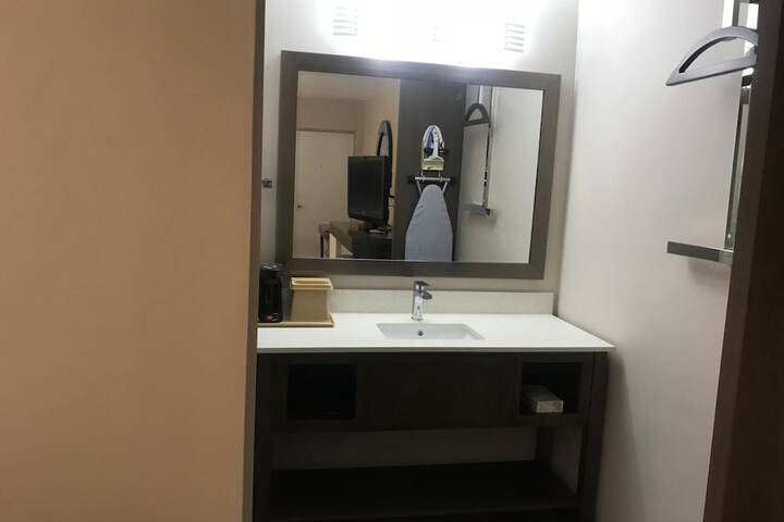 Room 18 of 24