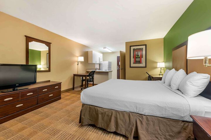 Room 18 of 31