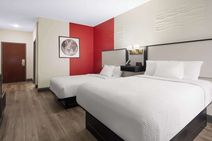 Room 15 of 22