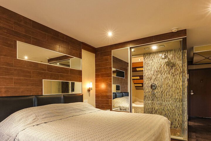 Room 41 of 48