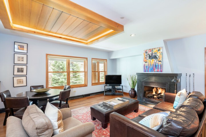 Element 52 Auberge Collection