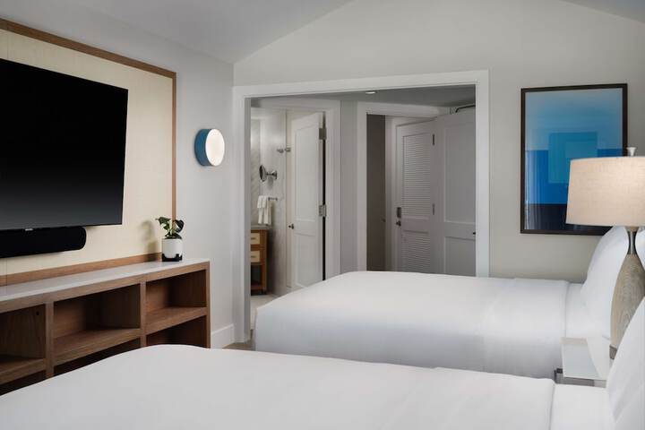 Room 25 of 57