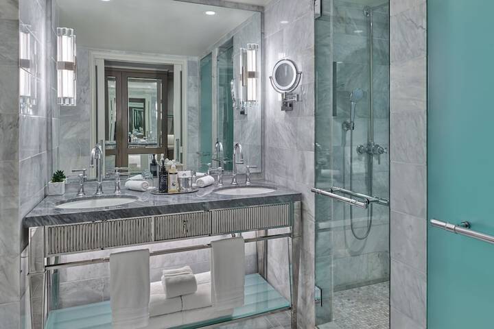 The St. Regis Aspen Resort