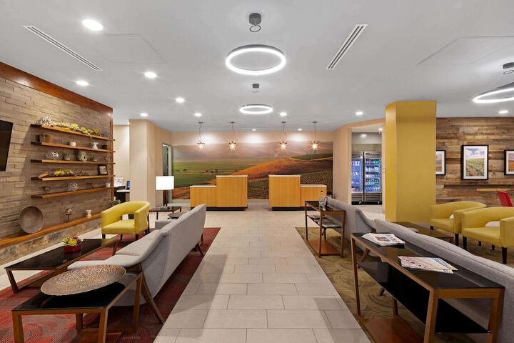Hotel 2 of 47