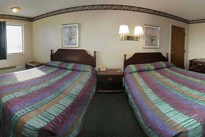 Room 11 of 11