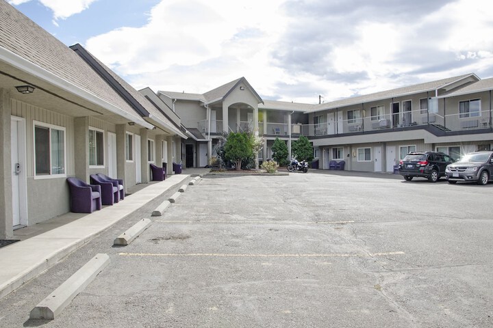 Hotel 8 of 58