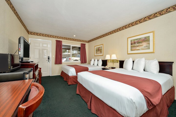Room 18 of 21