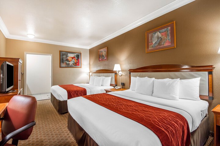 Room 16 of 46