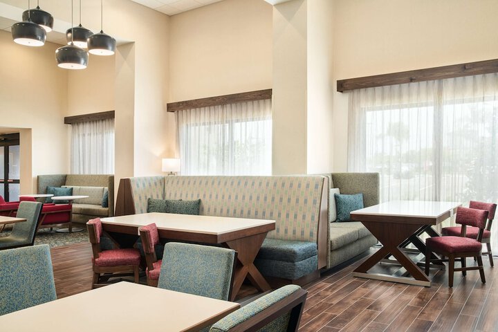Hotel Interior 10 of 33