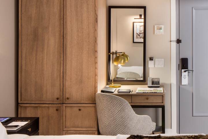 Room 10 of 54