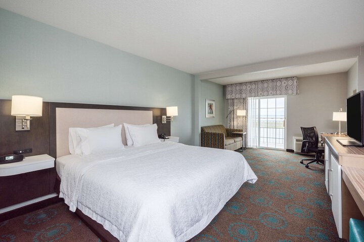 Hampton Inn & Suites Chincoteague Waterfront