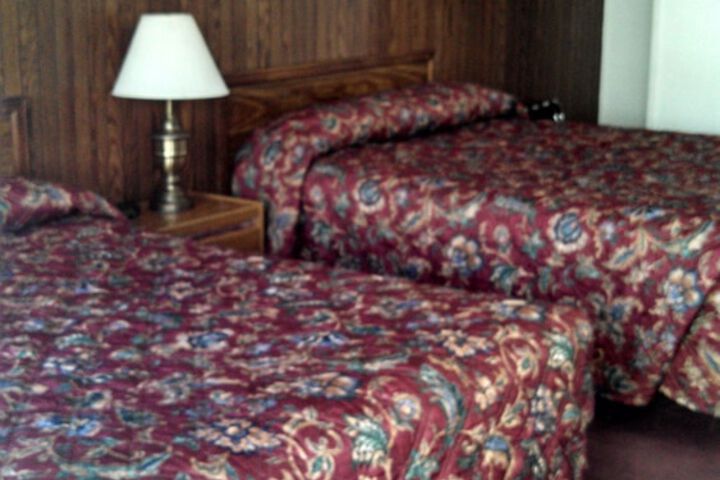 Room 5 of 17