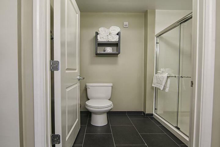 Staybridge Suites Marquette by IHG