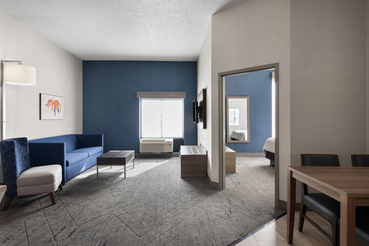 Room 11 of 63