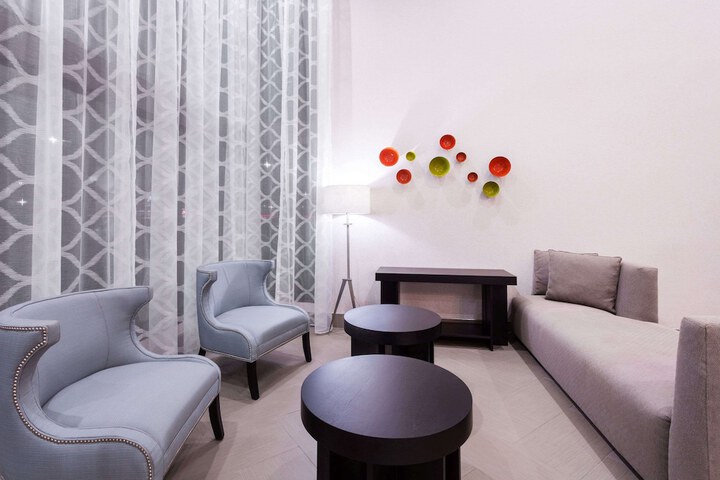 Hotel Interior 11 of 41