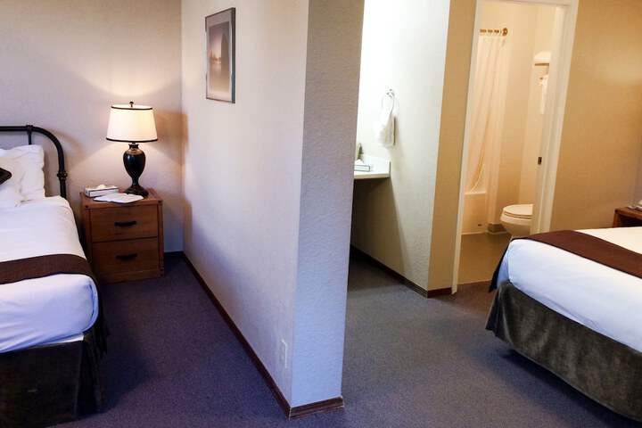 Room 36 of 96