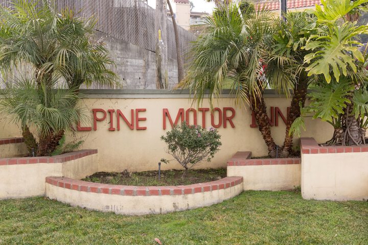 Alpine Inn & Suites