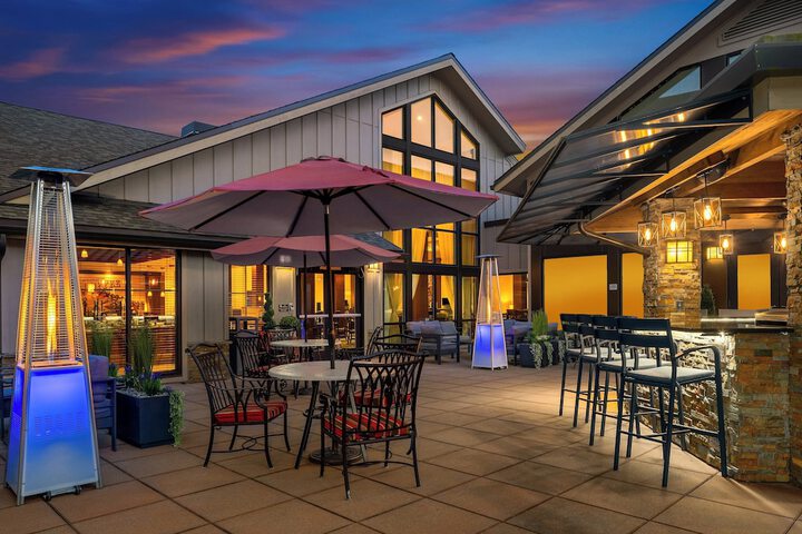 Staybridge Suites Everett-Paine Field by IHG