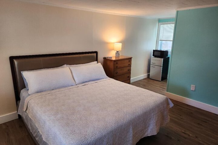 Room 18 of 40
