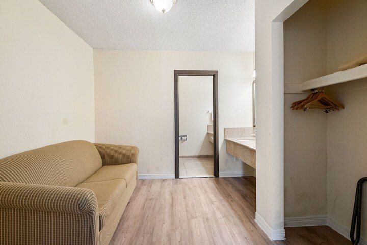 Room 39 of 57