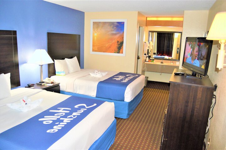 Days Inn by Wyndham Easley / Greenville/Clemson Area