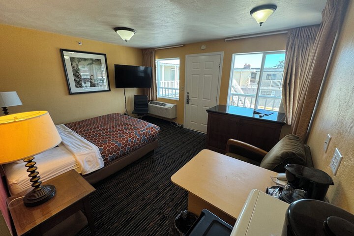 Room 16 of 55