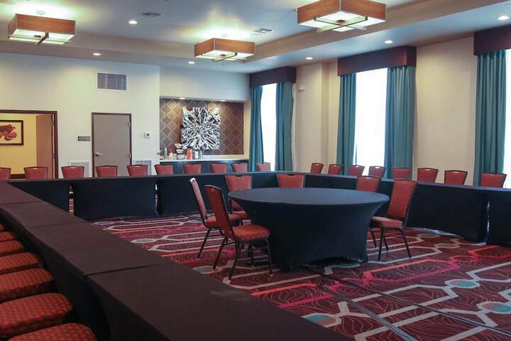 Homewood Suites by Hilton North Houston / Spring