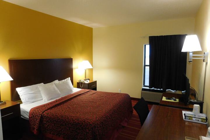 Room 12 of 22