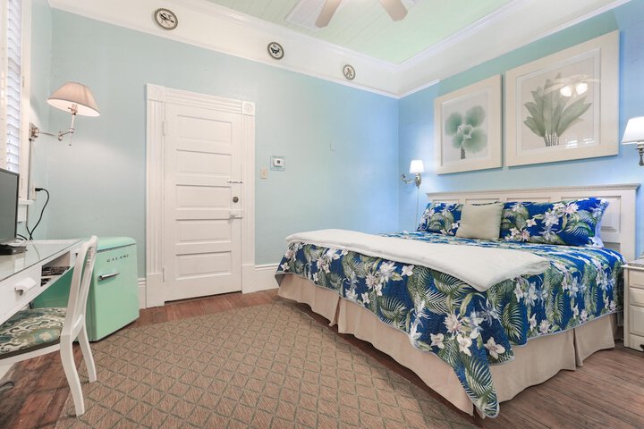 Room 22 of 36