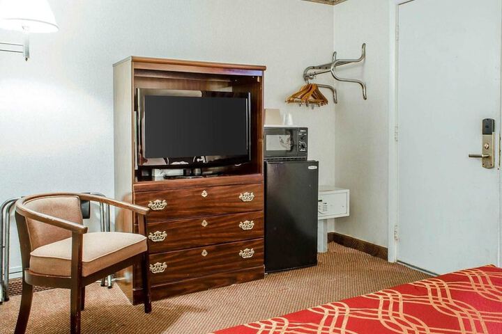 Room 15 of 22