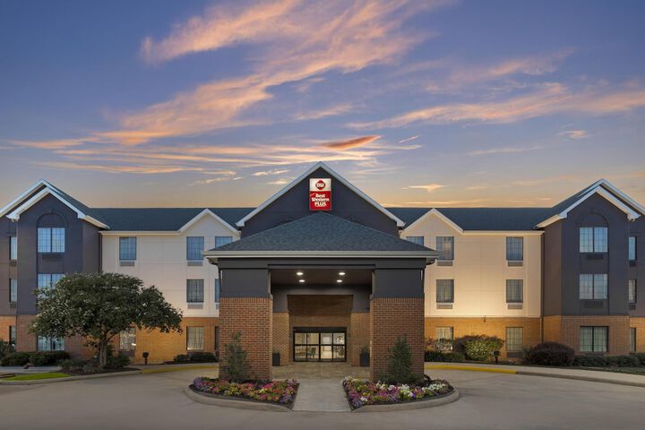 Best Western Plus Executive Hotel & Suites