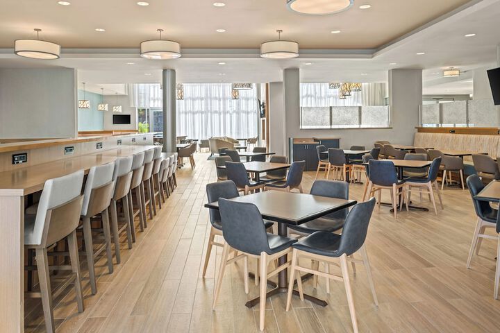 Homewood Suites by Hilton Anaheim Resort – Convention Center