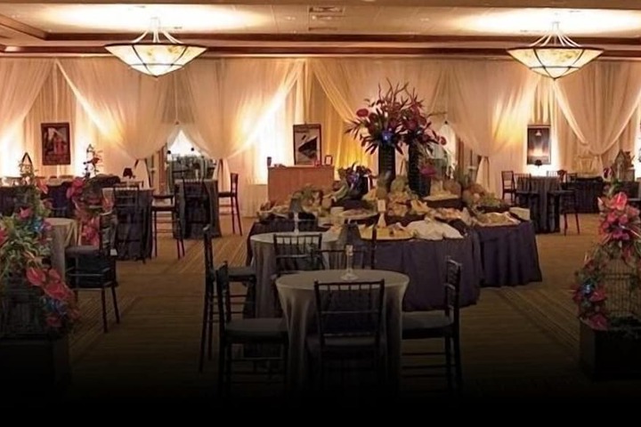 Ballroom/Hall 53 of 61