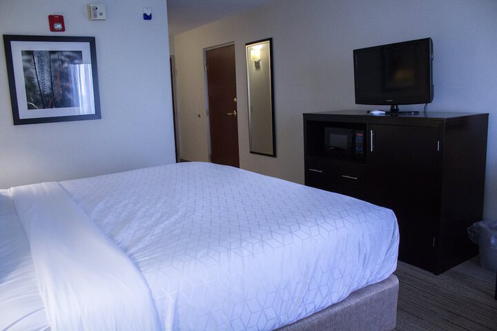 Holiday Inn Express Hotel & Suites Pittsburgh West Mifflin by IHG