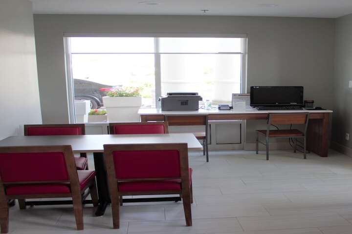 Holiday Inn Express & Suites Somerset Central by IHG