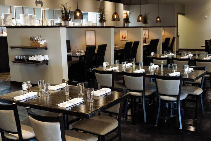 Dining 68 of 77