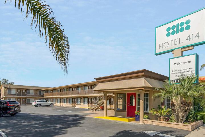 Hotel 5 of 81