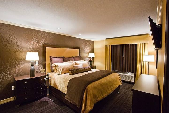 Room 25 of 62