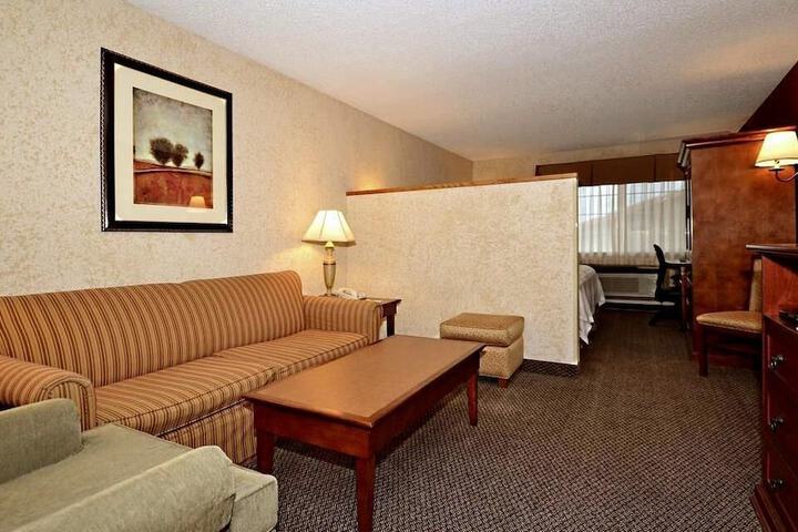 Best Western Plus Rama Inn