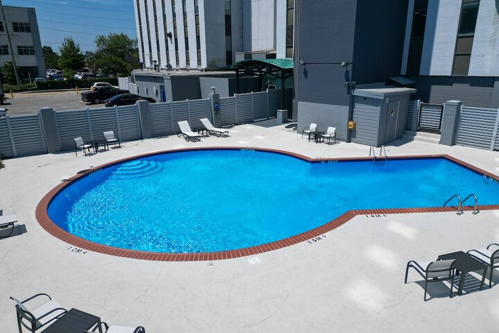 Holiday Inn Metairie New Orleans by IHG