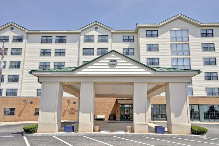 Hotel 2 of 43