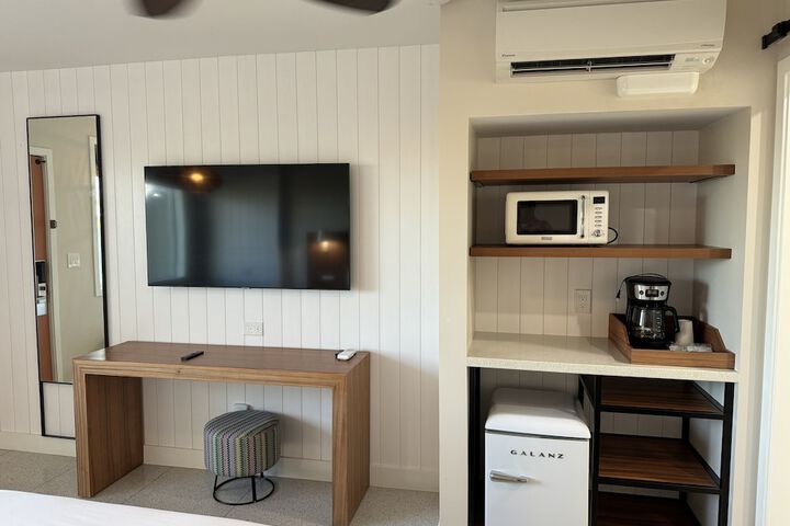 Room 18 of 62