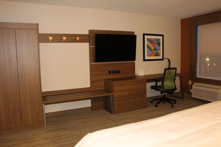 Room 89 of 148