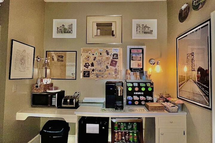 The Elizabethtown Inn