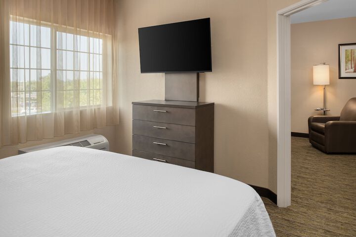 Room 32 of 55