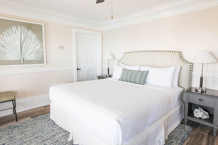Pier House Resort & Spa