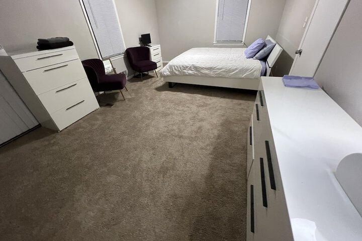 Room 35 of 60