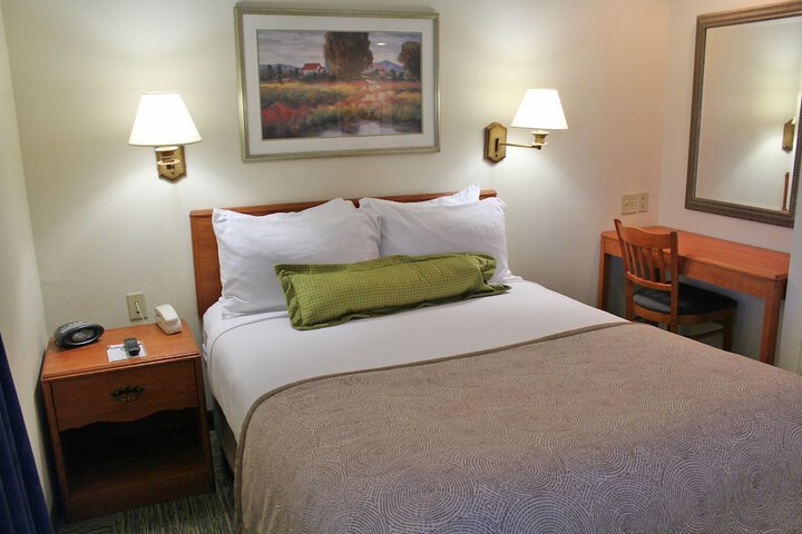 Room 22 of 42